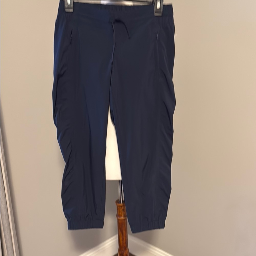 Athleta Navy Cropped Pants with front and back zippers